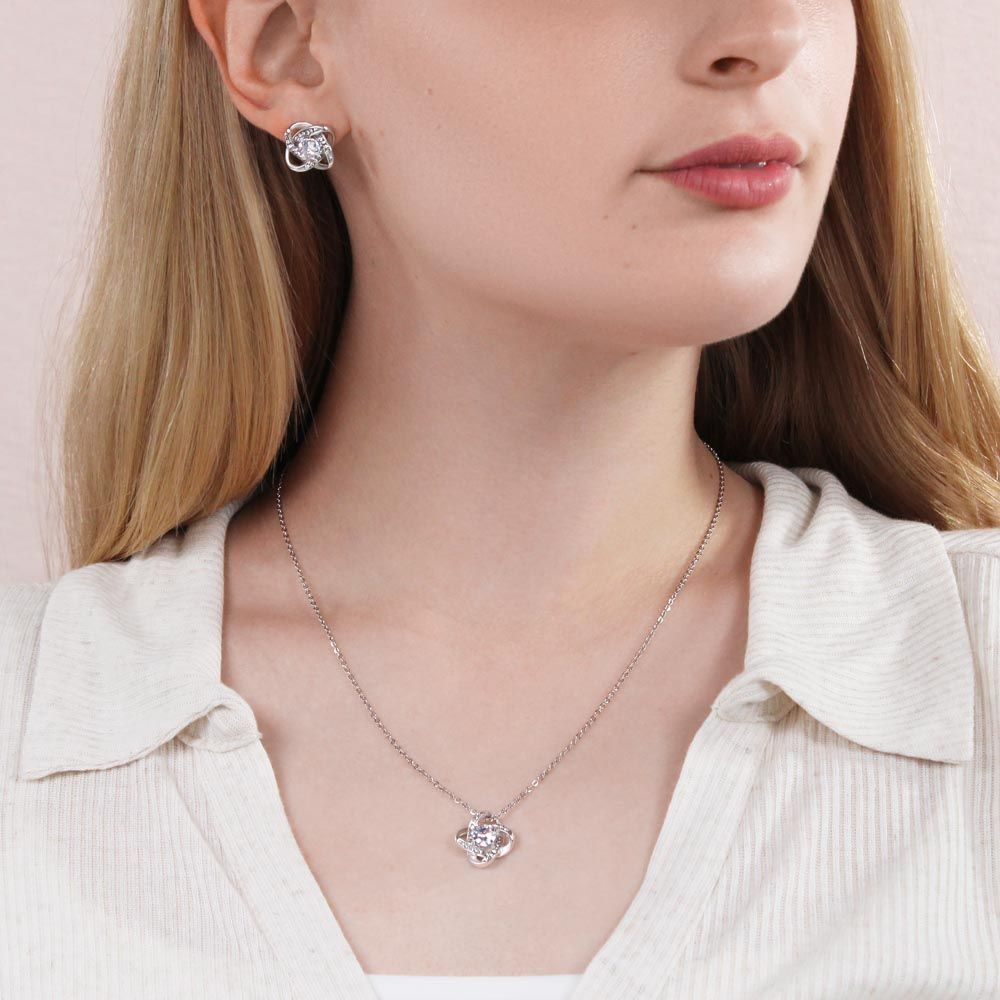 To My Soulmate Woman Of My Dreams - Valentine's Love Knot Necklace