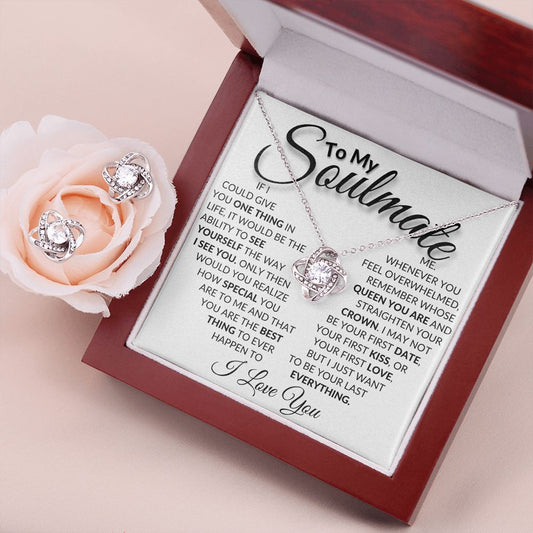 To My Soulmate - My Queen - Valentine's Love Knot Necklace